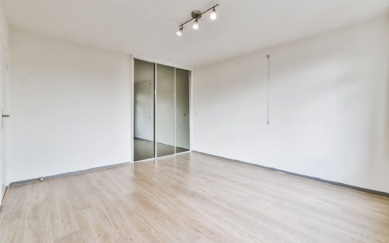 Pisos para interiores en Panamá: mejora la estética de tu oficina